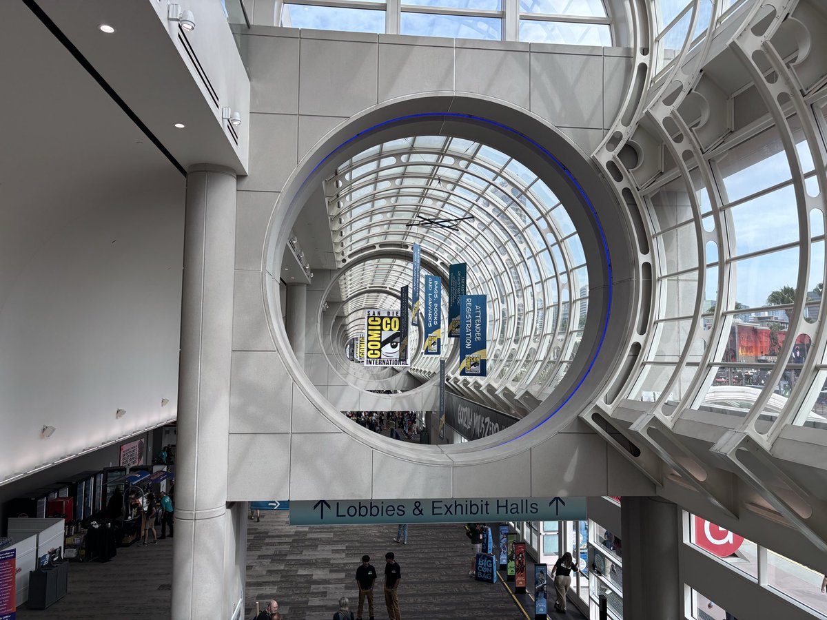 WeakHandles's tweet photo. First Comic Con was incredible.

FlexCutz will return in 2027 https://t.co/Rt0QNLI86w