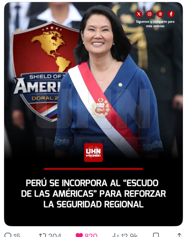 VeritatisPeru26's tweet photo. Keiko si es un ejemplo para la mujer peruana: de la maldad e injusticia a la gloria. 
Detenida Sonreía por sus hijas. 
Ahora sonríe porque está feliz. 
Mujer valiente y resiliente. 
Madre siempre. https://t.co/bsNXwivhv5