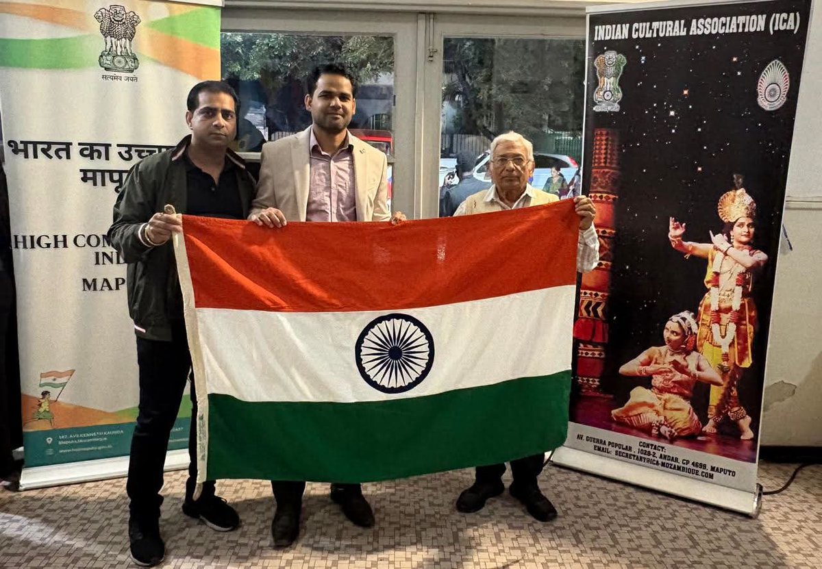 IndiainMoz's tweet photo. Our FLAG, Our PRIDE

#IndiaMozambique https://t.co/WJbshHpTbq