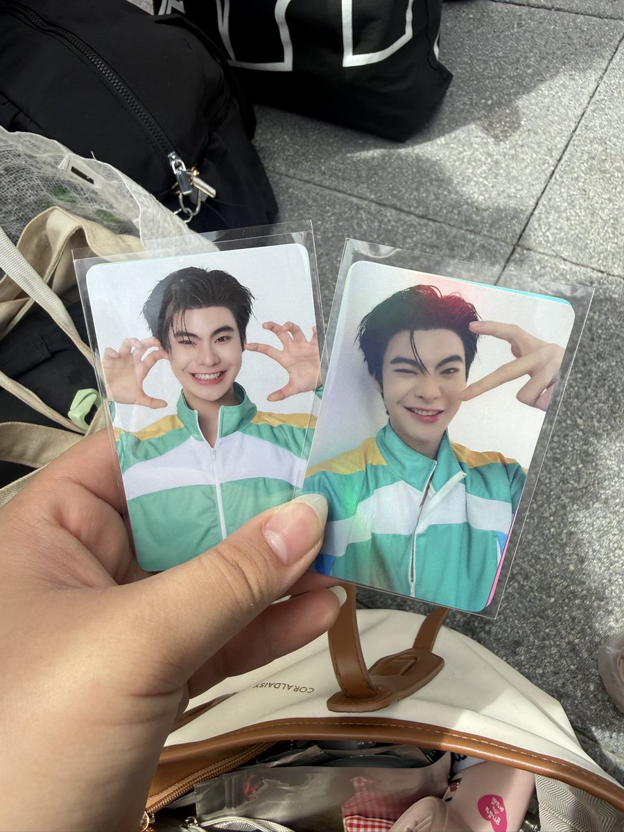 dear3year's tweet photo. พี่ธีร์ 😭😭🫰🏻🫰🏻

#DMDSportsDay26Merch
#DMDCharactersMerch
#กีฬาสีดูมันดิ2026 https://t.co/CVdA6EhDQR