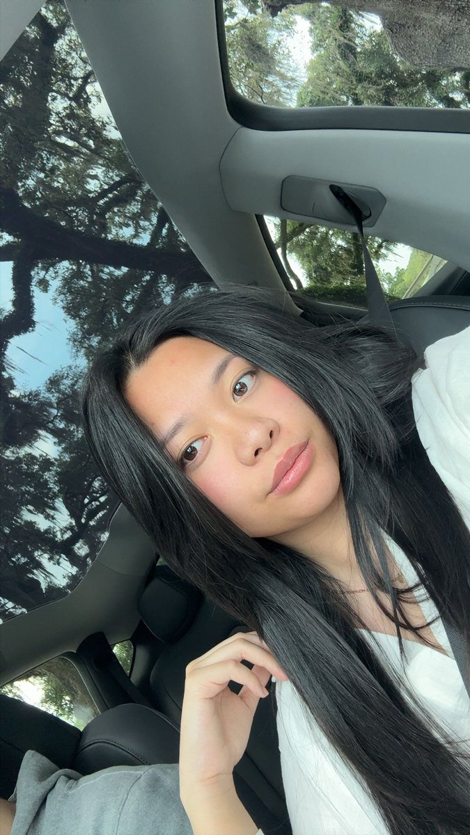 ayla_nguyen's tweet photo. 19–>20!! 🎉 https://t.co/cKl7GuPuI6