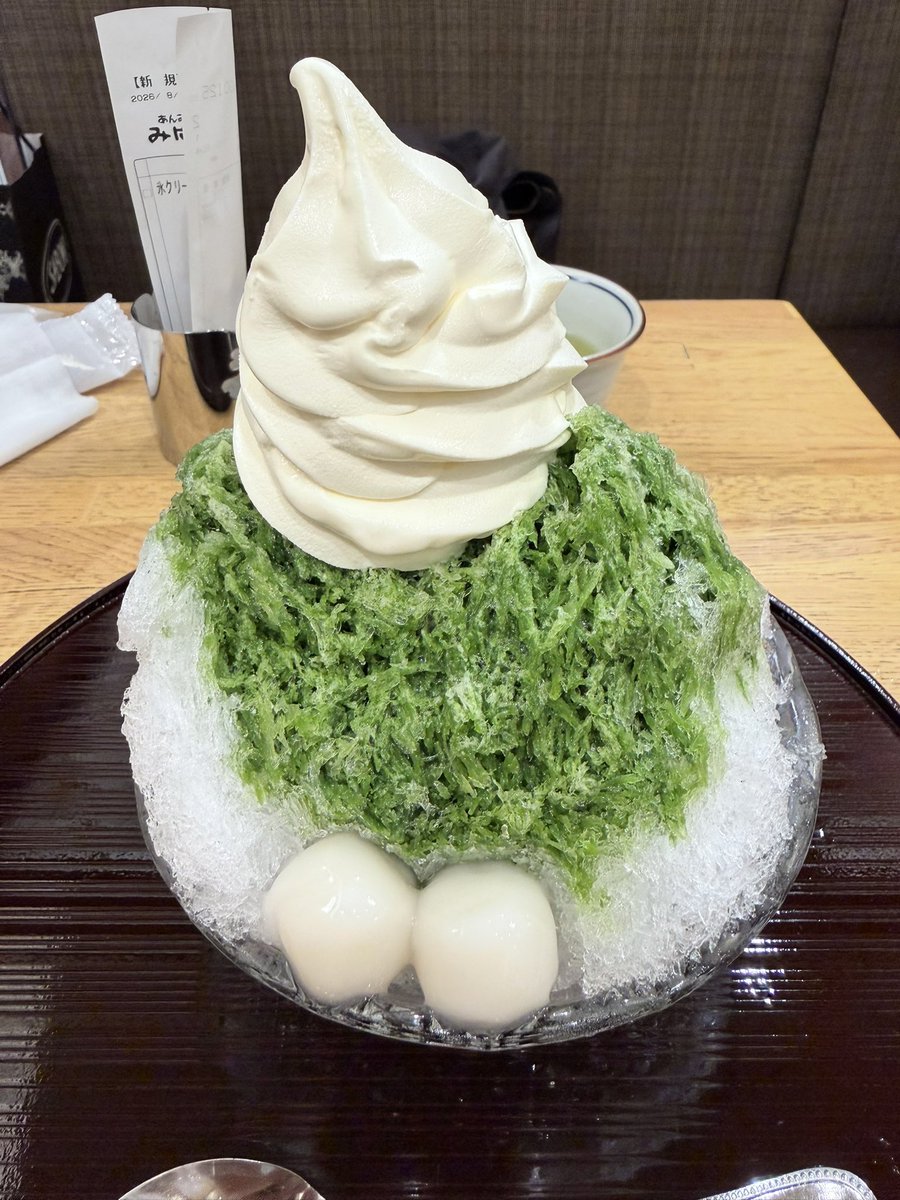 kyuseiichoen's tweet photo. 今夜は焼肉なのでそれまでかき氷で命をつなぐ🍧 https://t.co/OXEcifqCla