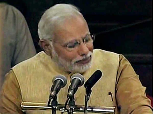 carposugam's tweet photo. @narendramodi Kalesi Purush hai jitni baar roya hai Desh ka nukasn kiya .. gajab Sympathy Game hai bhai ka ... kalakar... #GenZ sawdhan ye Defame aur Troll karne ki kosis kar rha hai ... Jisko Real issue par bolte dekha nahi Melody batate raho wo Gali diya par bolen aye hai PM nahi hai Jumleba https://t.co/OiEI1kZiks