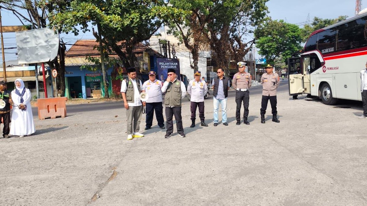 MentariPagi24's tweet photo. Bersama kita panjatkan syukur atas kemerdekaan ke 81 Indonesia Merdeka yang telah diraih dan semoga selalu dalam lindunganNya.
#SyukurKemerdekaanRI
#ZikirMonas
#DoaTokohLintasAgama
#MunajatBangsa https://t.co/T4423Z7qkQ