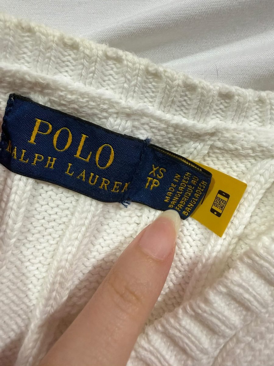 Lyricsofrose1's tweet photo. ส่งต่อ Polo Ralph Lauren Sweatshirt XS สีขาว ของแท้100% มีหลักฐานการซื้อขายนะคะ

ปล่อยต่อ 2,000 รวมส่งค่า🤍 shop 1x,xxx

#ส่งต่อpolo #poloralphlauren #ส่งต่อpoloralphlauren #poloralplaurenthailand #โล๊ะเสื้อผ้า #ส่งต่อสภาพนางฟ้า #ส่งต่อหมวก #ส่งต่อเสื้อผ้ามือสอง https://t.co/rUVI77DiGK