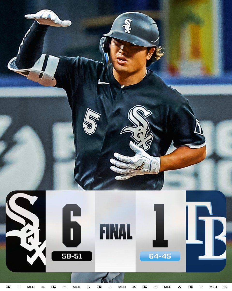 MLB's tweet photo. Munetaka Murakami clobbers one of the four @WhiteSox home runs in a series-opening win! https://t.co/awgpMSqU5V