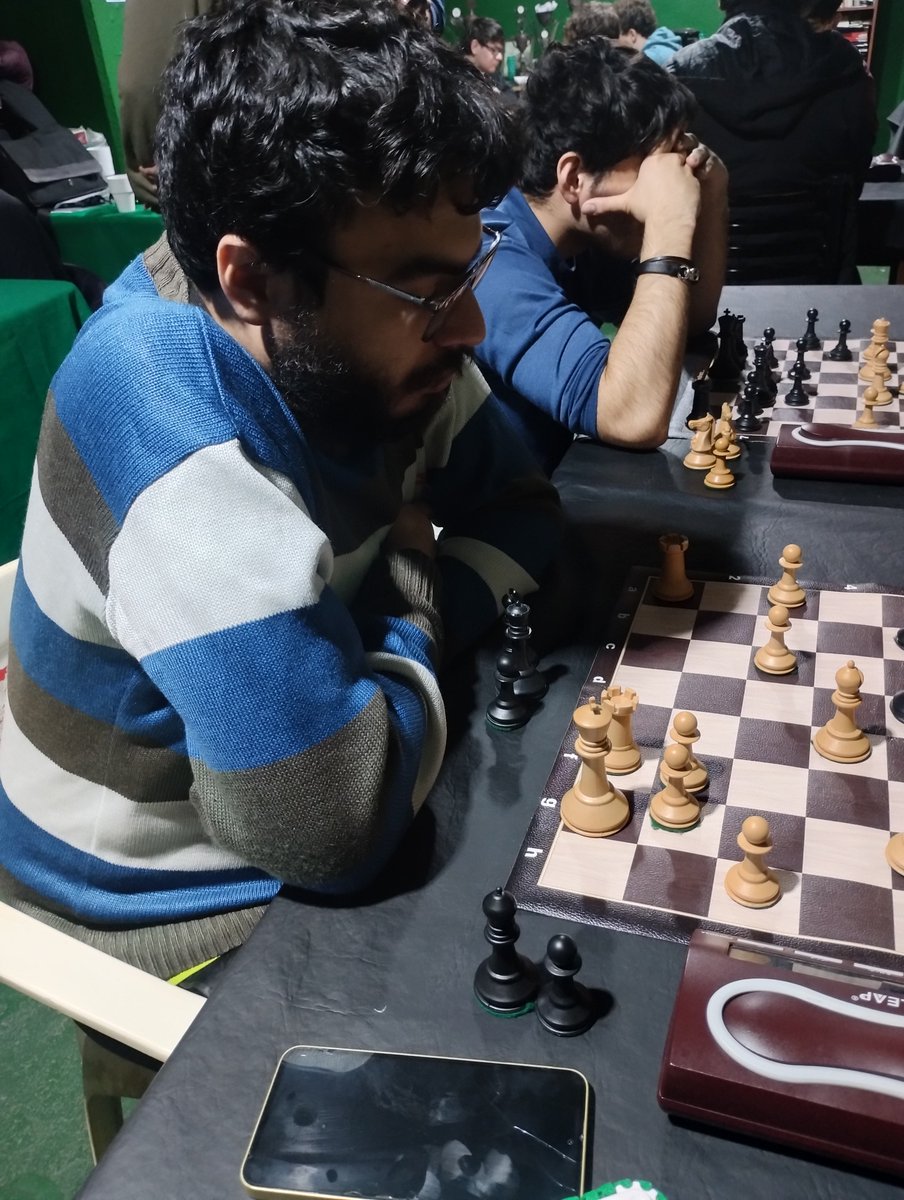 ajedrezbanfield's tweet photo. Torneo Blitz por parejas en el CAB.
Este viernes se jugó este torneo que finalizó con el primer lugar de la dupla de CAE López- Passicot con 9 unidades seguido por las dudas del CAB Quiro Díaz, Alejandro- Quiro Díaz Ignacio con 8 y Matías Pouso Dailoff - Juani Rodríguez con 7.5 https://t.co/VjfUUI2tw7