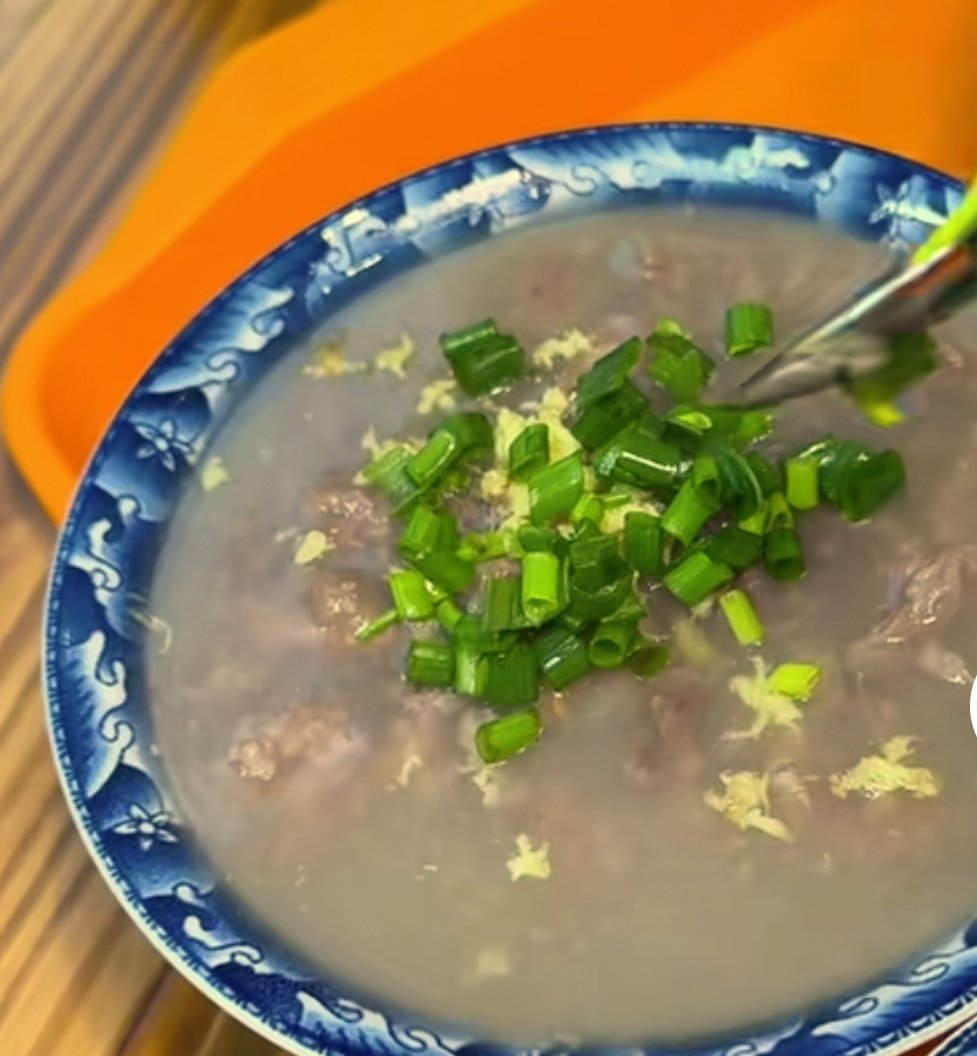 Cheicheiwu's tweet photo. 瑞金牛肉汤，必须刷上姜末加上葱花香菜，美味！ https://t.co/Ini63oOZUe