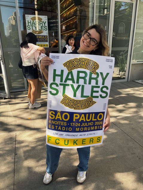 discoaIIthetime's tweet photo. “e para vc brasil, n sobrou nada” GIRL GROW UP https://t.co/WHODspq1ed