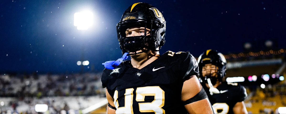 UpbeatUCF's tweet photo. @itsBrysonTurner BRING EM BACK BAYBEE https://t.co/d37VspSnDC