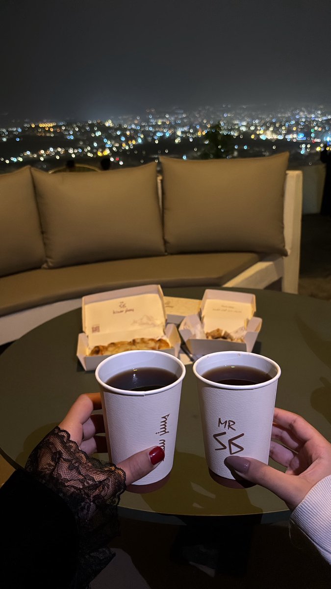 sazz_alshe's tweet photo. احلى وقت للشاهي الحين 🦦❣️ https://t.co/hTgAI5Pd9V