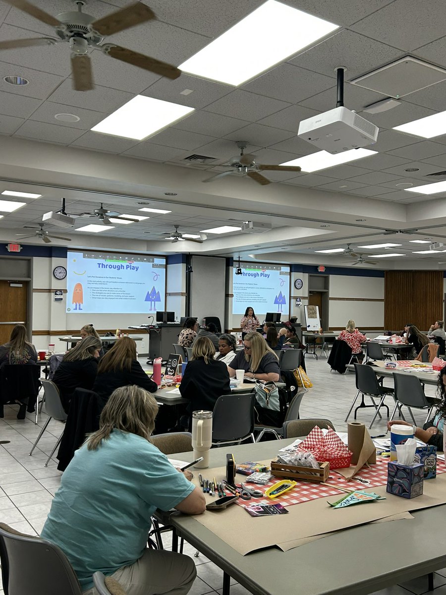 Region15ESC's tweet photo. Our Head Start Family Reunion BBQ was a success!

We had our head start educators all week!! They are from Brady, Ballinger, Coleman, Winters, and Brownwood Early Head Start!

We finished in-service inspired, refreshed and ready for an incredible school year! https://t.co/K3fMdAhuy6