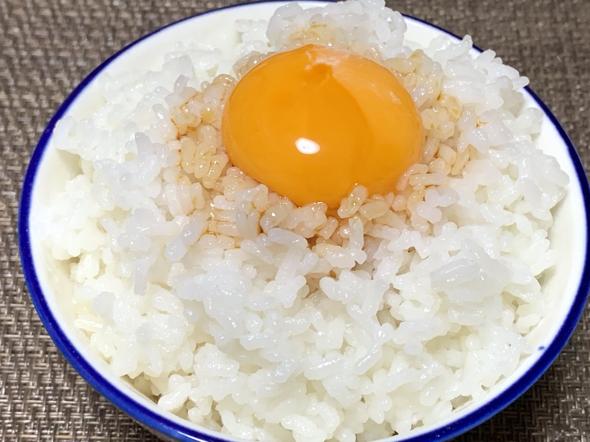 kikomotu's tweet photo. 卵かけご飯に醤油以外で入れて美味しい物ある？ https://t.co/MahDryKhJC