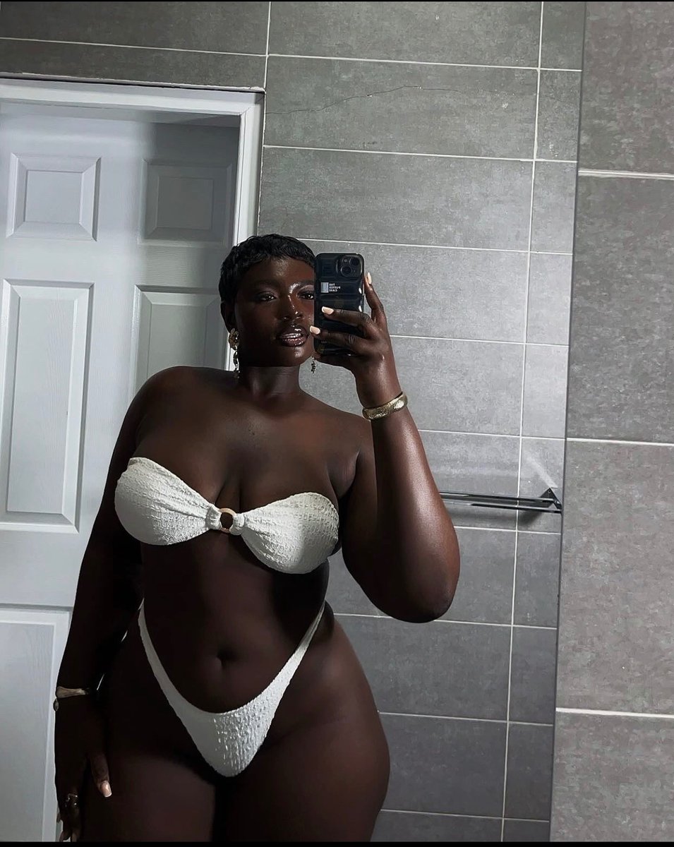 noble_gadgets's tweet photo. Thick 😍 https://t.co/cJ0vWLrnH2