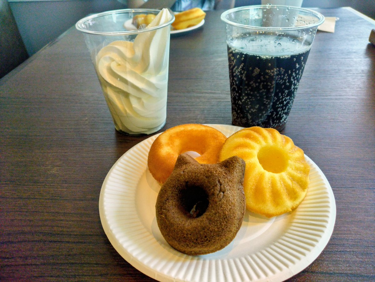 usagi0123's tweet photo. 今週半ばにリリーフ札幌日帰り利用
以前付与されたぐうたびさんの1000p使用
11時にciして早速大浴場へgo〜♨️
女子11時〜
カツゲンサーバー有り
12時openラウンジへ
ドーナツ、🍦、コーラで糖分水分補給
じゃがいもは14時頃だったかな？
美味しかったーーーー https://t.co/gx0nEMxjWv