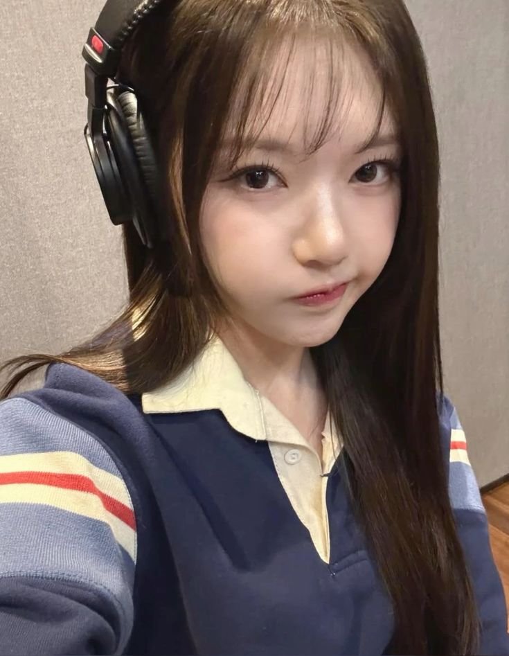 CafecitosdeRora's tweet photo. @luxyuriuss Una selfie mia https://t.co/UfzxsaN6yN
