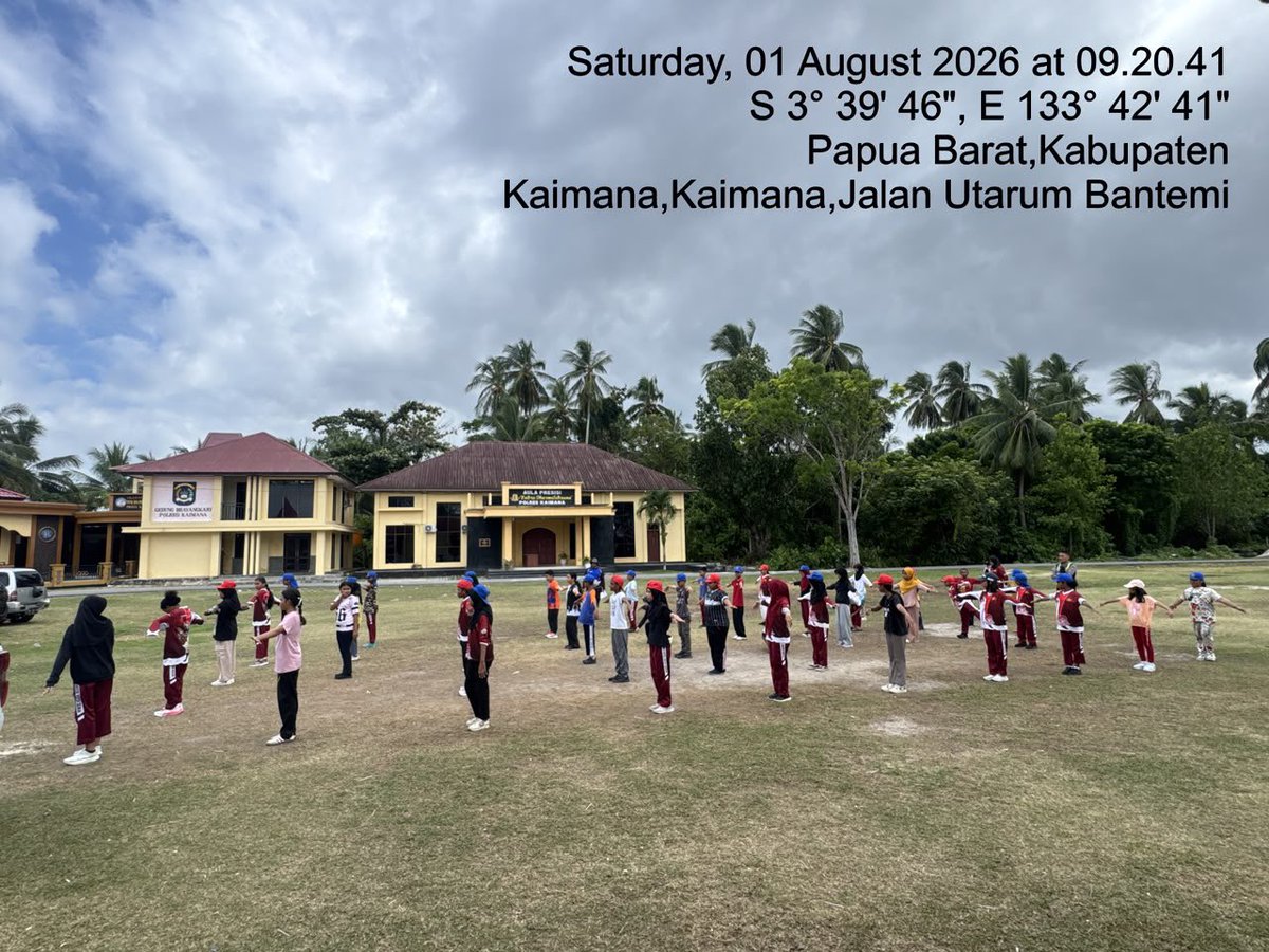 LTSKAIMANA2209's tweet photo. “Pembinaan Pocil Satlantas Polres Kaimana”

#satlantaskaimana #dikmaslantaspolri #irsmm #lalulintas #rasirosakorlantas #ntmc_polri #ditlantaspoldapapuabarat #kaimana #pelayananpublik #polripresisi #polreskaimana #kapolreskaimana #polantashadir #polriuntukmasyarakat https://t.co/0QcKhXCM6k
