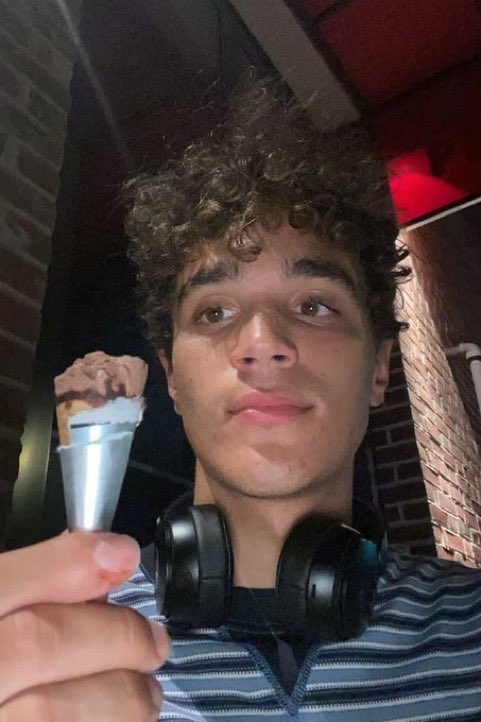 NlGHTWINKS's tweet photo. latino wes bennett making the white people on tiktok mad… david iacono you are now definitely a client of mine ! https://t.co/njBIJlERww