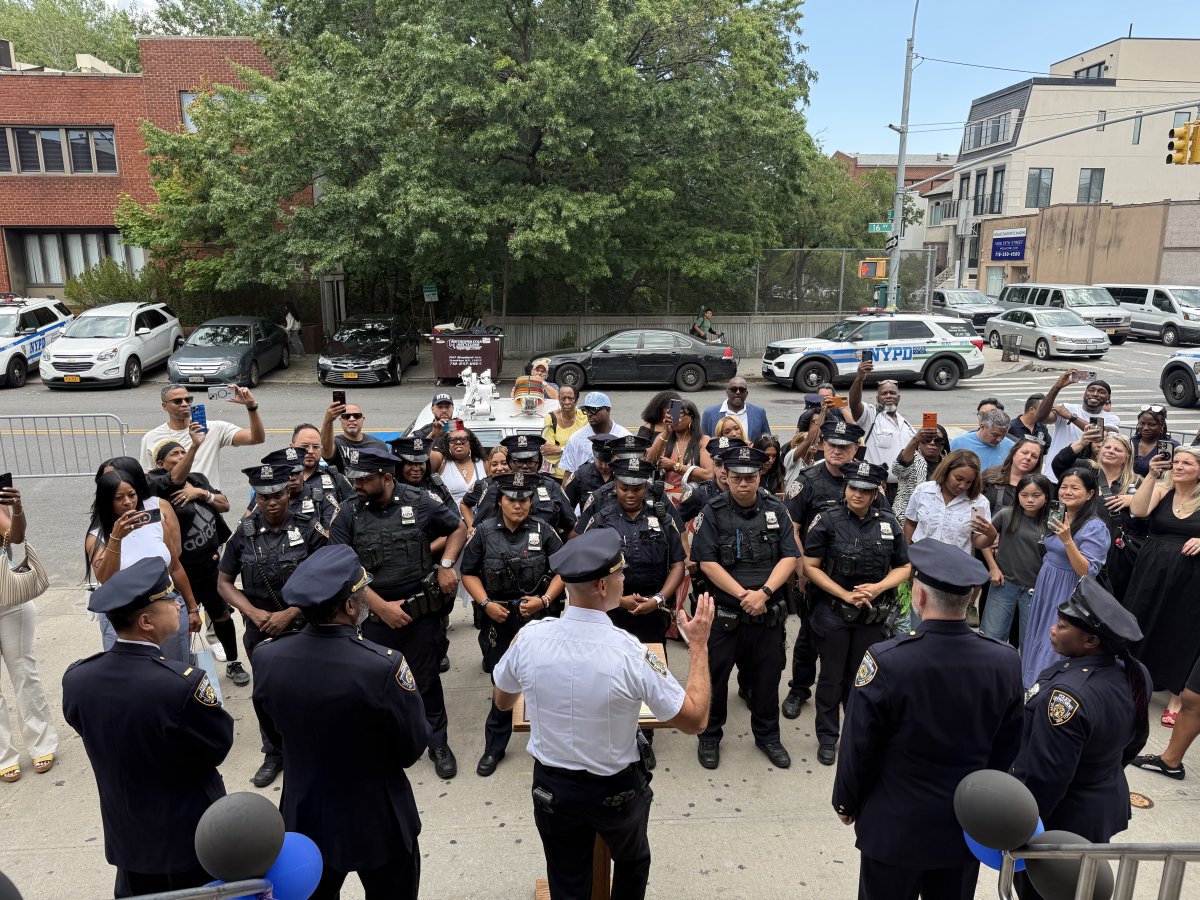 NYPD66Pct's tweet photo. Congrats to our 66 Pct retirees on their retirement! Thank you to Lt. Richardson for 25 years of dedicated service, and to Lt. Chu, PO Lippel, and PO Clouden for 20 years each. Your commitment to our community and the NYPD has made a lasting impact. Wishing you all the very best! https://t.co/5Zl1rpm6vD