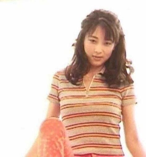 ZARD5552's tweet photo. そばにいるだけで
それだけでよかった
瞳を輝かせ夢中になるクセ
今も変わらずにいて

ほら君が愛しい
woo…〜〜〜woo…〜〜〜woo https://t.co/8mV7D1Dj0d