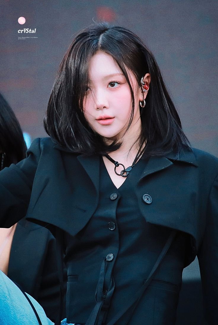 YunseoBrasil's tweet photo. Dia 94 exaltando a beleza da YunSeo até o BADVILLAIN voltar https://t.co/7SFkKzTppz