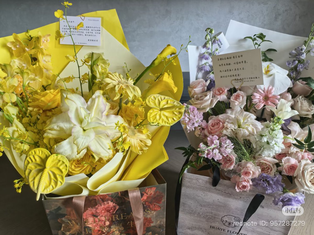 Mystory_IC's tweet photo. ผู้กำกับหวงเฟินได้ลงรูปบทและมีดอกไม้จากปลาดาวด้วย 

#TheKillingOfBegonia #แพทริค
#ZhengYan #海棠春
@patrick_pppat https://t.co/Tir6kzIqzA