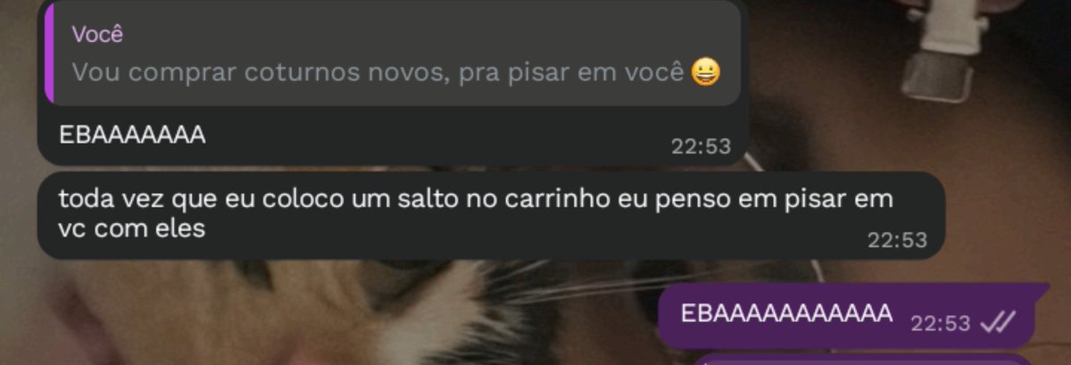 4am0r's tweet photo. Enquanto isso https://t.co/UviU13iQf3