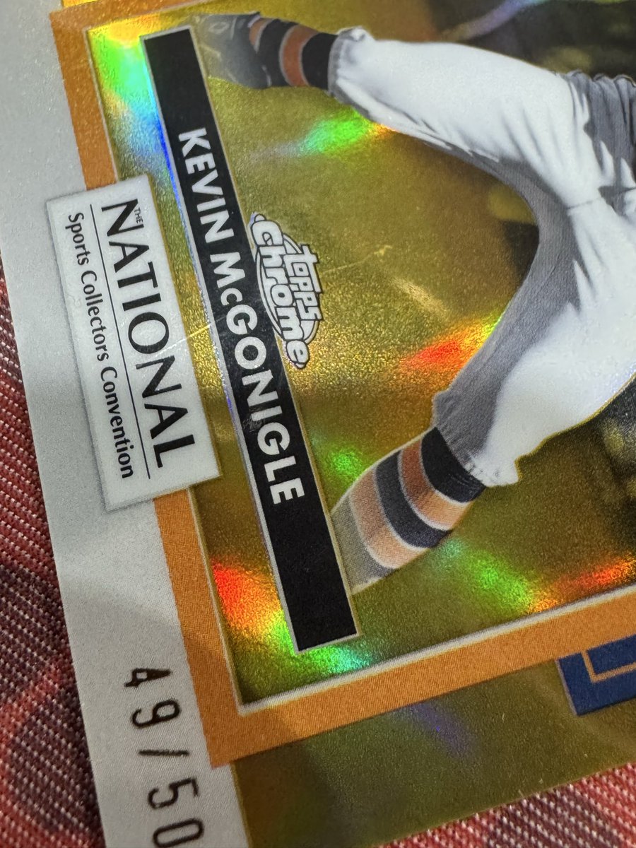PorterBoss14's tweet photo. Actually bought a @Topps NSCC Exclusive MLB box to rip and of course my only solid hit had a scratch down 1/3rd of the center… https://t.co/SziKD4aND9