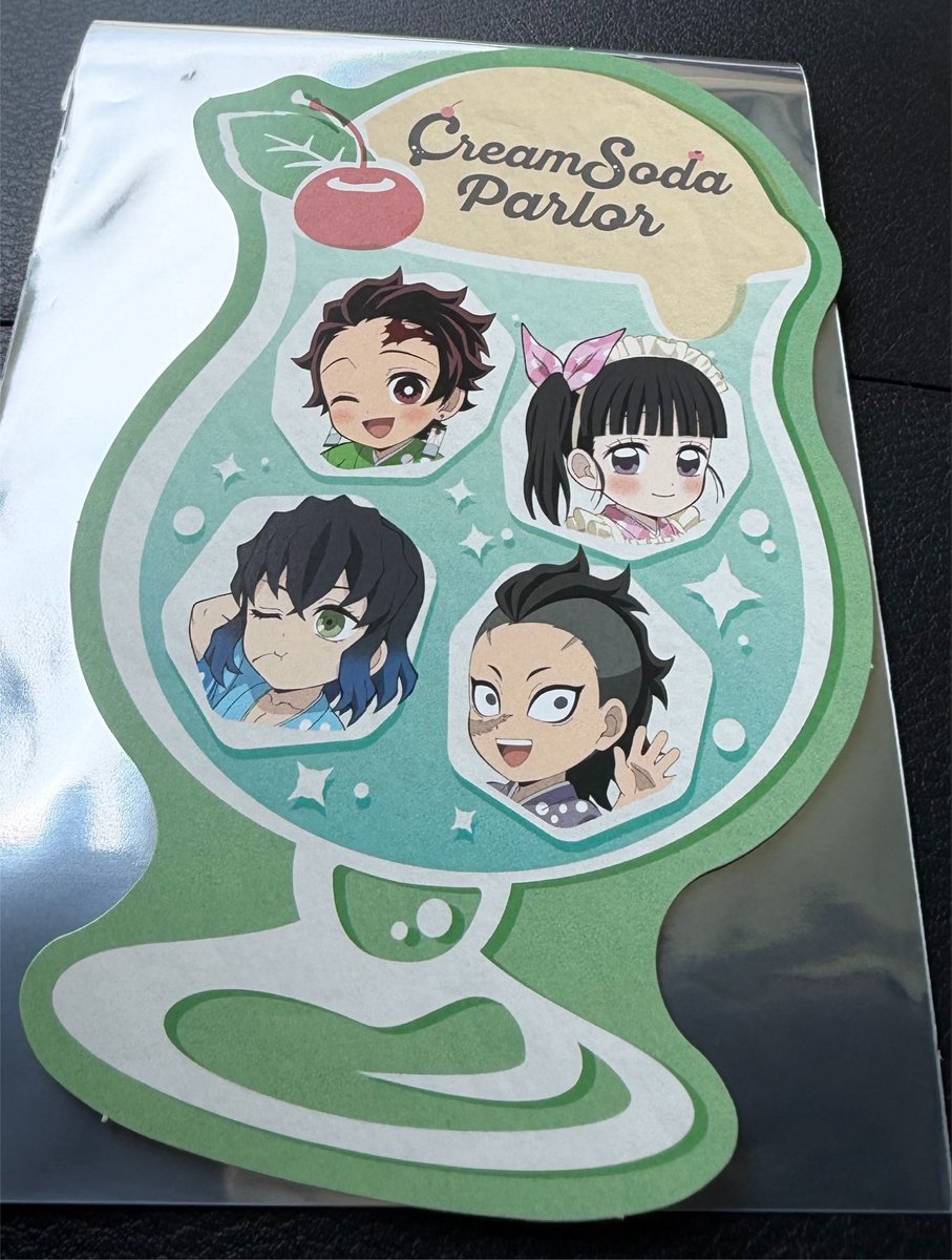 svt_pippi's tweet photo. 【交換】鬼滅の刃  カフェ ufotable
クリームソーダパーラー クリームソーダ
グリッター缶バッジ

缶バッジ
譲・宇髄、禰豆子
求・伊黒 、蜜璃

特典
譲・緑
求・ピンク？赤？

郵送交換
まとめて優先

お気軽にお声がけください。
よろしくお願いいたします。 https://t.co/pLDGKjTN4J