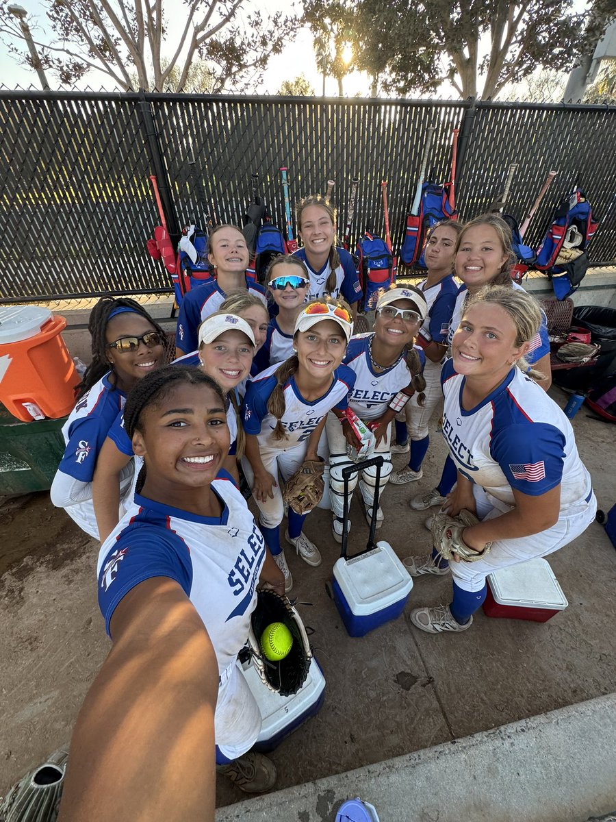 Select Fastpitch 16U tweet media