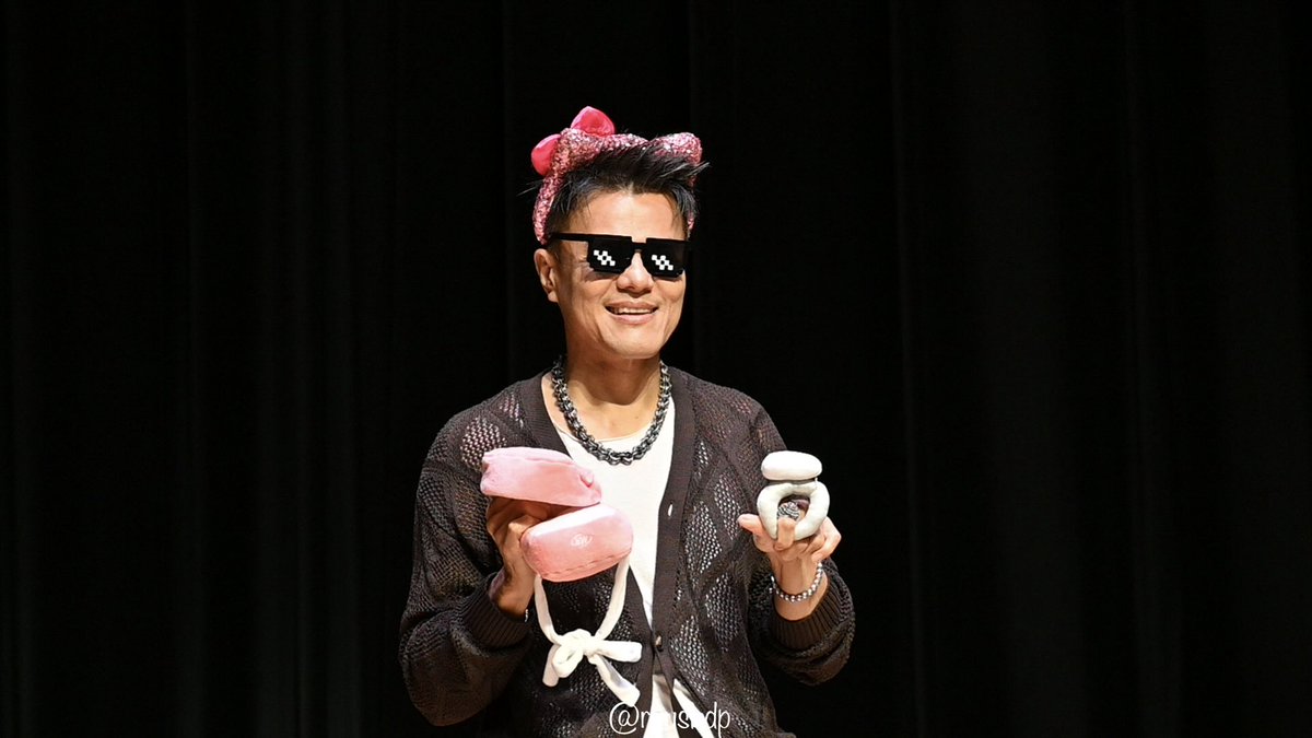 Ryusbdp's tweet photo. JYP 260730 DEAR MY MUSE 🇯🇵
😎💍
#JYP #JYPark #JYPapi #WET https://t.co/6EUkXJ93PS