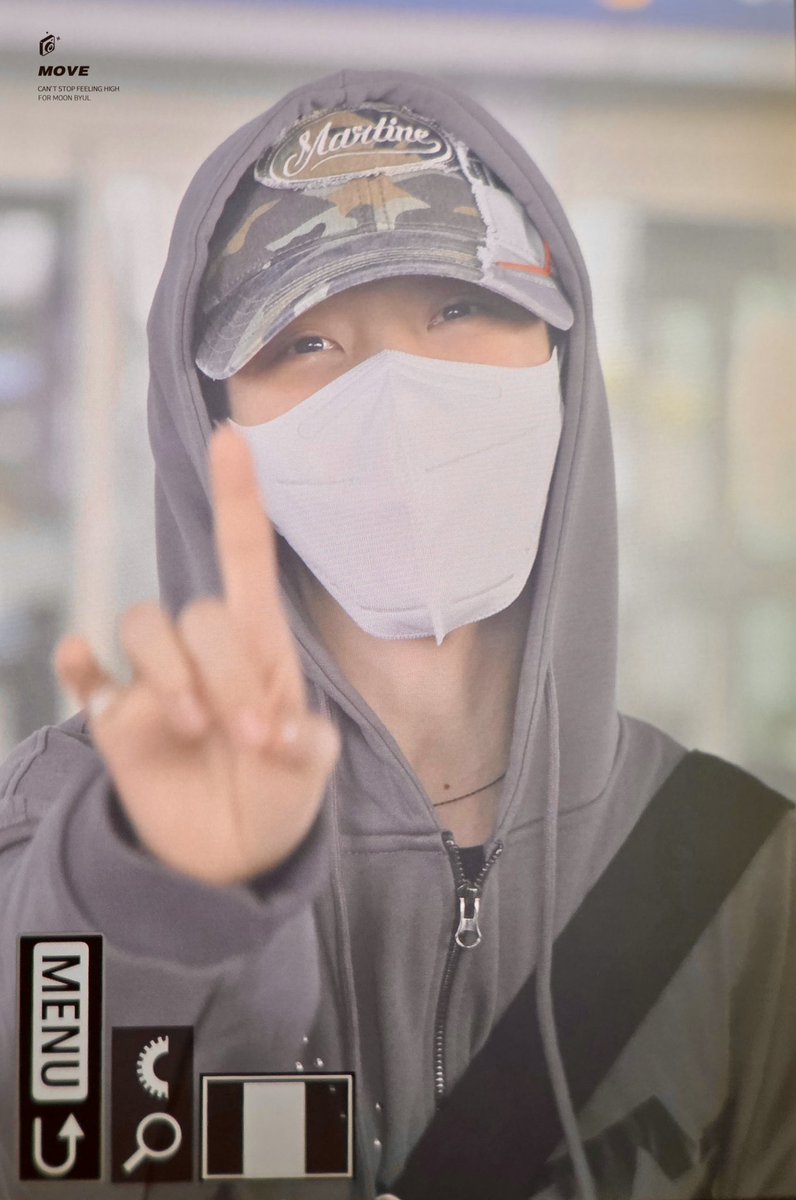Move_0619's tweet photo. 260801 입국 프리뷰

습기컷📸

#마마무 #문별 #MAMAMOO #MOONBYUL https://t.co/nOebVOzW91