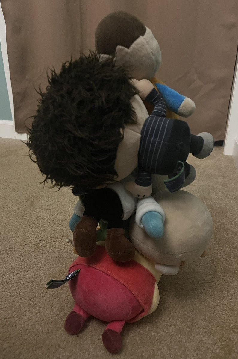 ryder1stPrizeBF's tweet photo. i stacked my baldi plushies #getstacked https://t.co/juczbDVuGX
