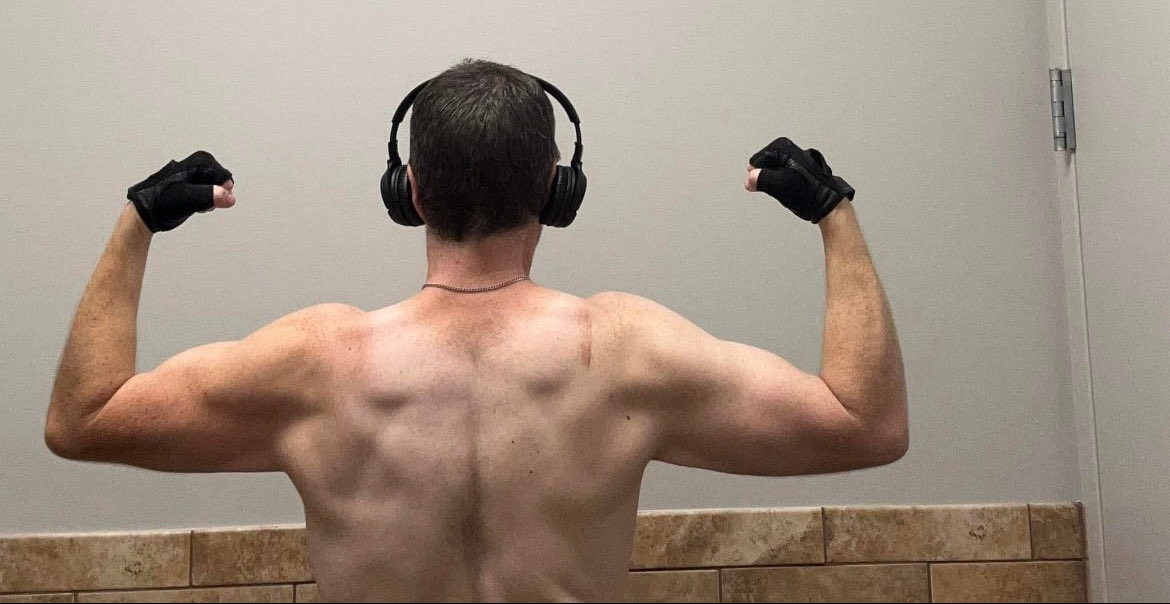 Papabearbuff's tweet photo. Greatest fitness transformation of ALL TIME

Two hundred and sixteen pounds of fat lost with around twenty five pounds of muscle gained within a three year period

Welcome to my channel and welcome to my life and fitness journey 

💪🏅 🏆  🏋️‍♀️ https://t.co/8NPk4BPToP