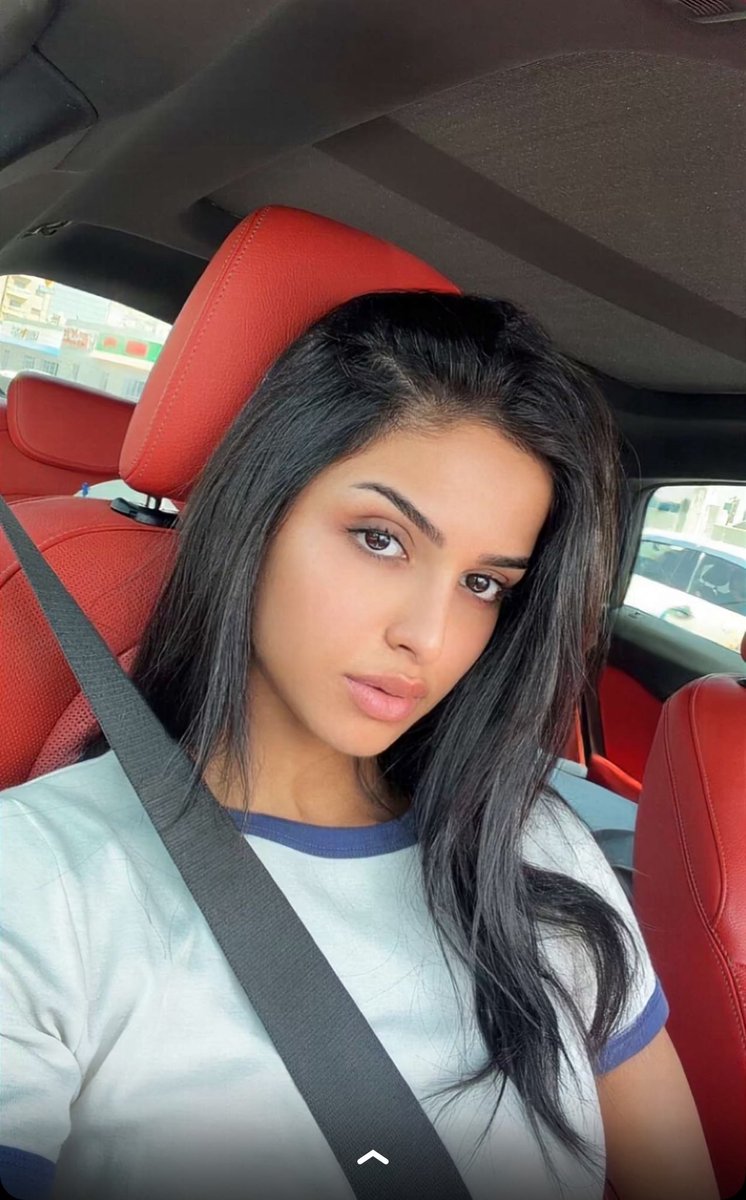 hala_slave1's tweet photo. لايك لو تتمنى تندعس من عمتك حلا زي كذا😭😭

اهخخخ مولاتي اتمنى تدعسني باقدامها الطاهرة واكون عبد تحتها 😵‍💫😵‍💫 https://t.co/DvqBM6d5Pp