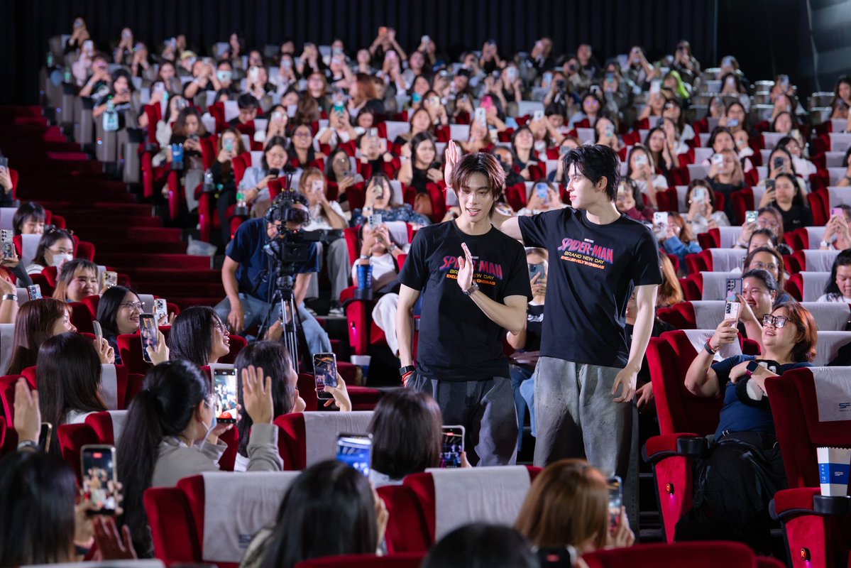 WeLoveSF's tweet photo. 🕷🕸 #SFxPondPhuwinPermpoon
ปล่อยใยสนุกสุดประทับใจ💖 กับ POND, PHUWIN และ PERMPOON ในรอบพิเศษ #SFFriendsScreening Spider-Man: Brand New Day ที่ SFW เซ็นทรัลเวิลด์ โรงภาพยนตร์ WORLD MAX CINEMA

📸ผู้โชคดีสามารถดาวน์โหลดภาพ GROUP PHOTO ได้ตั้งแต่วันนี้ - 7 ส.ค. 69
คลิกดาวน์โหลดภาพที่ 👉 https://t.co/ro56zGExCr

นโยบายข้อมูลส่วนบุคคลเพื่อการประชาสัมพันธ์
ของบริษัท ฯ 👉 https://t.co/0r6bllYIvm

เงื่อนไขเป็นไปตามที่บริษัทฯ กำหนด

PPP FAMILY SPIDER MAN

#ppnaravit #phuwintang #PERMPOON
#SFxSpiderman
#ดูSpidermanที่SF
#SFgenCinema
#SFcinema 🍿❤