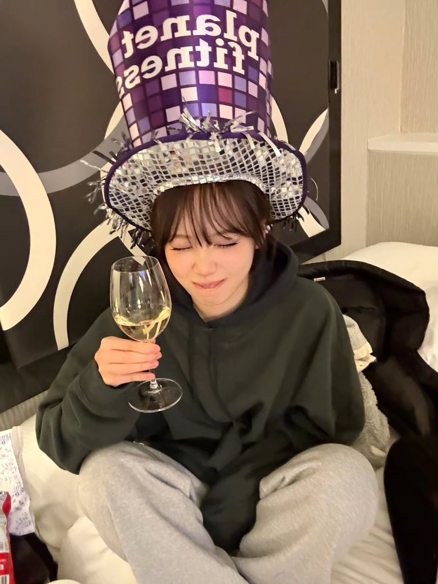 ricottaaa_LE's tweet photo. ✨🐯✨🐯✨🐯✨🐯✨🐯✨
　チェウォン誕生日おめでとう🎂🎉
✨🐯✨🐯✨🐯✨🐯✨🐯✨

🤍최고의 해가 될 수 있도록🤍

#여름의인트로_김채원
#TimeToChaelebrate https://t.co/yMAb8Is18Z