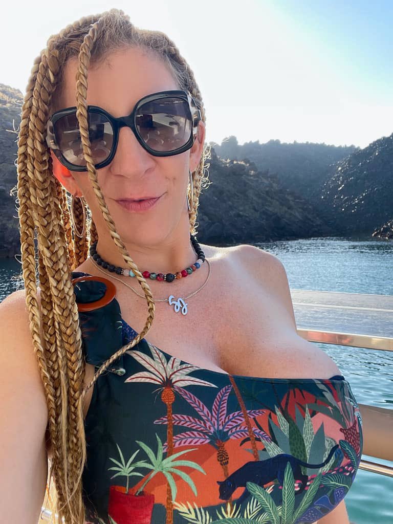 SFWSaraJayy's tweet photo. Hi my loyal fans 

If you want to talk to me message me on my telegram link 👇👇👇
https://t.co/yxp5GTsITH

#hookup #love #dating #hookups #sex #casualdating #tinder #elitesingles #datingsite #datingrichmen #richmen #singles #matchmaker #richmendating #luxury #luxuryworld https://t.co/AbKAx66pux