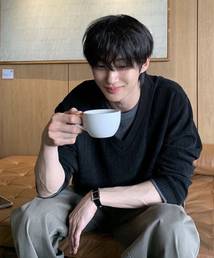 rvollex's tweet photo. @TamagoPost ️
𝘽𝙝𝙖𝙨𝙠𝙖𝙧𝙖 𝙈𝙖𝙣𝙤𝙝𝙖𝙧, 𝟭𝟵𝟵𝟬
      Selalu meluangkan waktu menyesap kopi saat bekerja. Kalau kalian bagaimana?
️ https://t.co/VuLW9jy0Pl