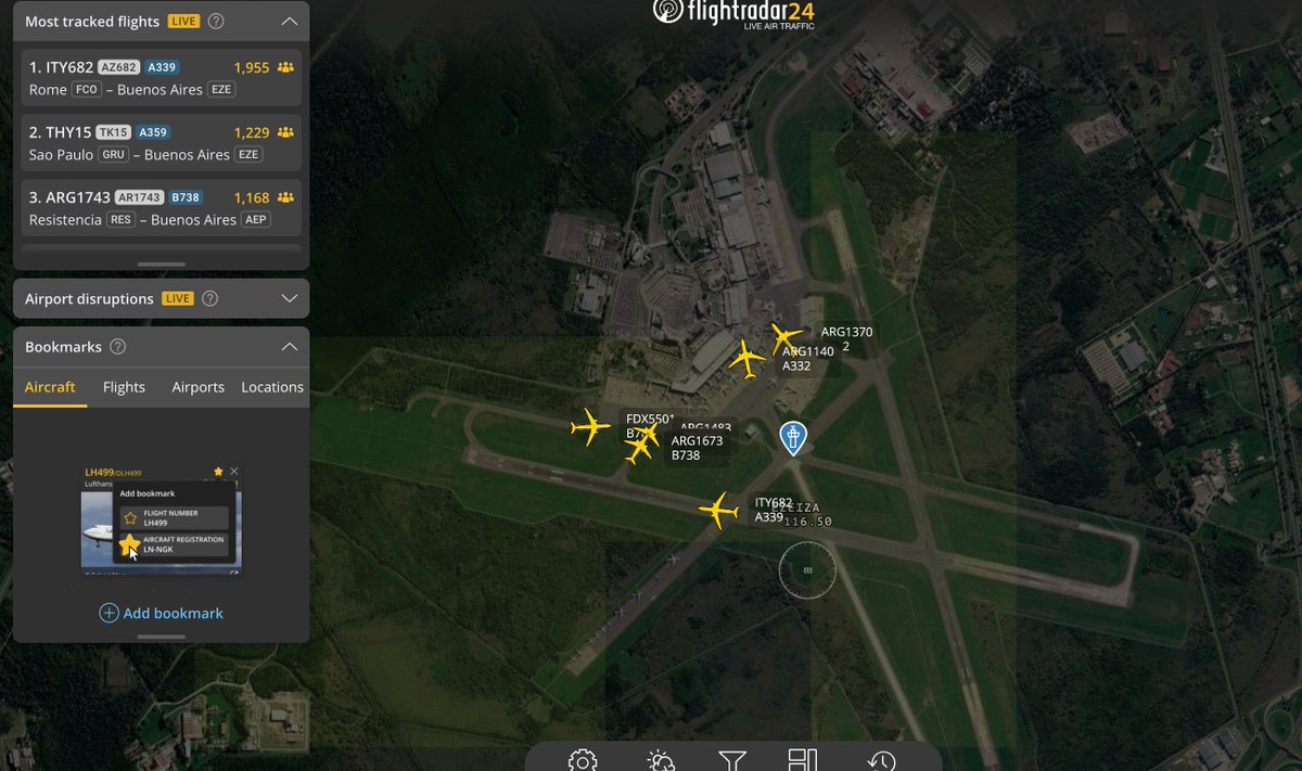 quiz_viajero's tweet photo. Ezeiza está colapsado con todos los vuelos que iban a AEP y fueron desviados hacia allí y los delays que hay en los despegues. No hay posiciones libres https://t.co/I8rs6RkbbX
