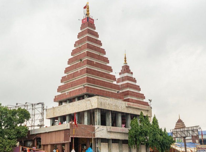 IndexBihar's tweet photo. 🚨 Bihar Government has placed 11 major religious and heritage sites under the protection of the Bihar Special Armed Police

Protected sites: 
• Punaura Dham (Sitamarhi) 
• Bagahi Dham (Sitamarhi) 
• Buddha Relic Stupa (Vaishali) 
• Hariharnath Temple (Sonepur) 
• Vishnupad Temple (Gaya) 
• Takht Sri Harimandir Sahib (Patna) 
• Mahavir Mandir (Patna) 
• Vishwa Shanti Stupa (Rajgir) 
• Nalanda University Ruins 
• Vikramshila University Ruins 
• Sher Shah's Tomb (Sasaram)