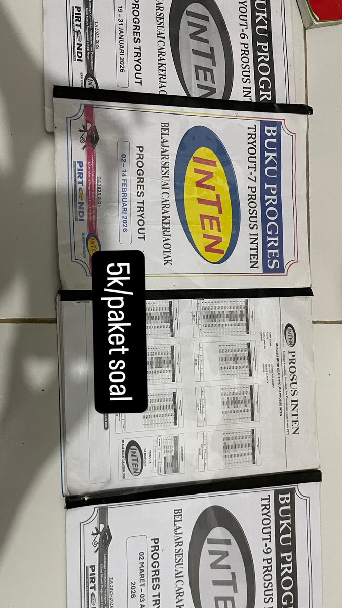 lynttas's tweet photo. Ada yang mau buku inten ga guys? Minat dm atau reply. Bisa nego kalo beli banyak, atau mau req 🍊 juga bisa. Paket soal ada direply an ini yaa!!
#INTEN #modulinten #Bukuinten #WTS #WTB https://t.co/hAoRywqDd4