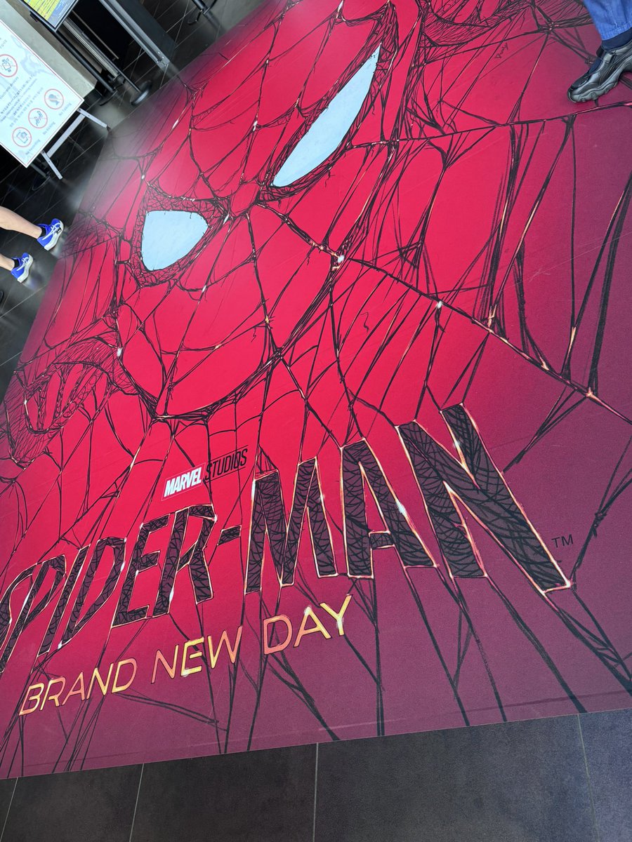 day8m's tweet photo. めっちゃ泣いちゃった
めーっちゃよかった！
みーんなスパイダーマンだよ🤟 https://t.co/SnOhGplbn2