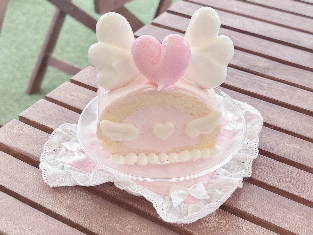 xxx15xxxrin's tweet photo. 플루밍のロールケーキ https://t.co/XmGELUTx3i