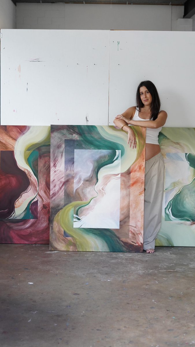 caraasanderss's tweet photo. ^Turn sound on for preview^ Our latest episode is with Cara Sanders. (links to watch and listen in bio)

In this episode, artist Cara Sanders chats with Simon about her artistic journey. Cara is an creative landscape painter of beautiful and emotional works.… https://t.co/LO89tDp5y6