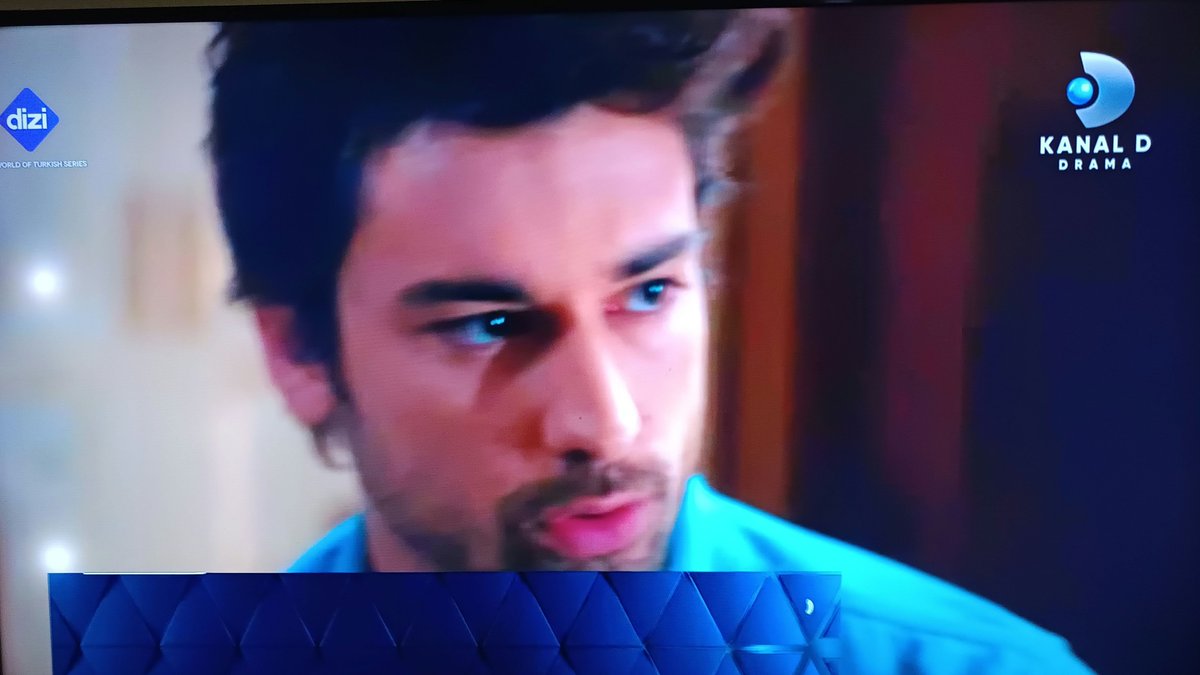 _CenkCelen's tweet photo. En izzi acaban de abrir kanal D Drama, pasan #TomaMiManoTv https://t.co/iAdIqhJ0wz