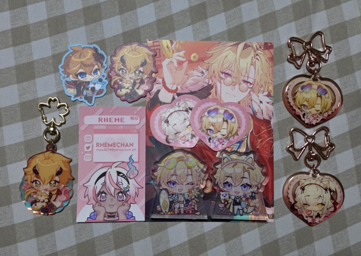 matveimaestri's tweet photo. In order of pics: @srro_yo , @mingmauiart , @vinsprout &amp; @RhemeChan 

Tiny Vyn will forever live on the top of my monitor's bezel now... Also I don't like Flins as much as Aventurine and Varka, but that print was too yummy 🧍‍♂️ https://t.co/2SAFSzstZO