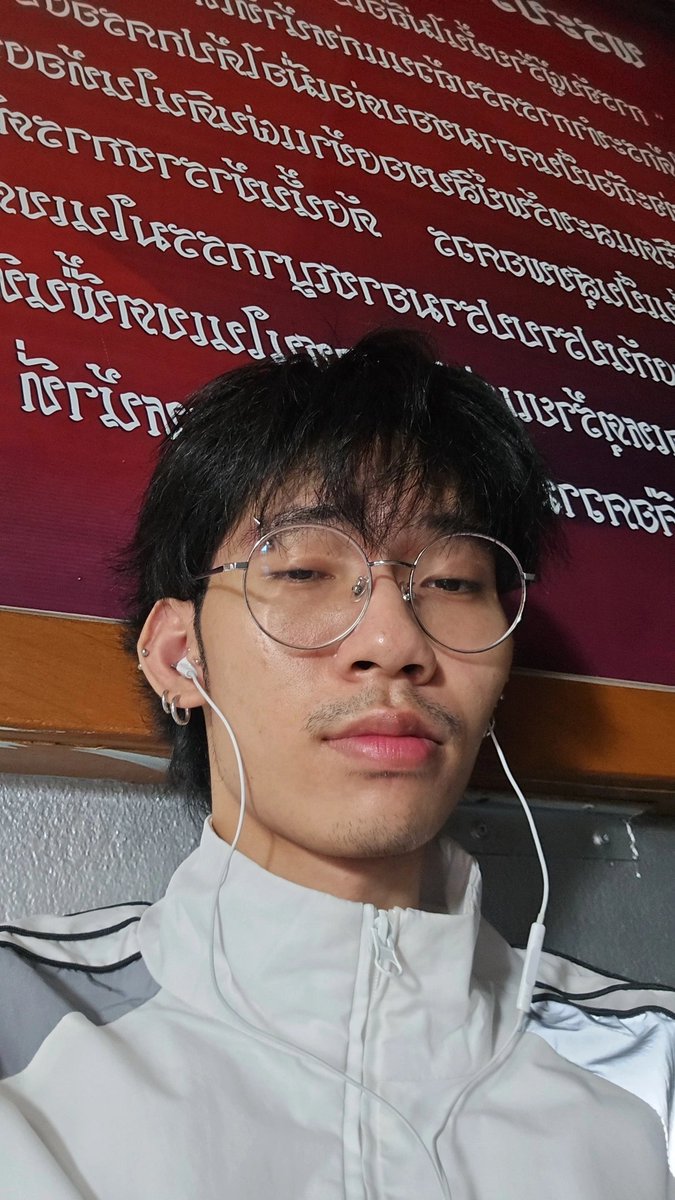 IM72125's tweet photo. เย่... หดหู่ว่ะ https://t.co/IDOy8zAysO