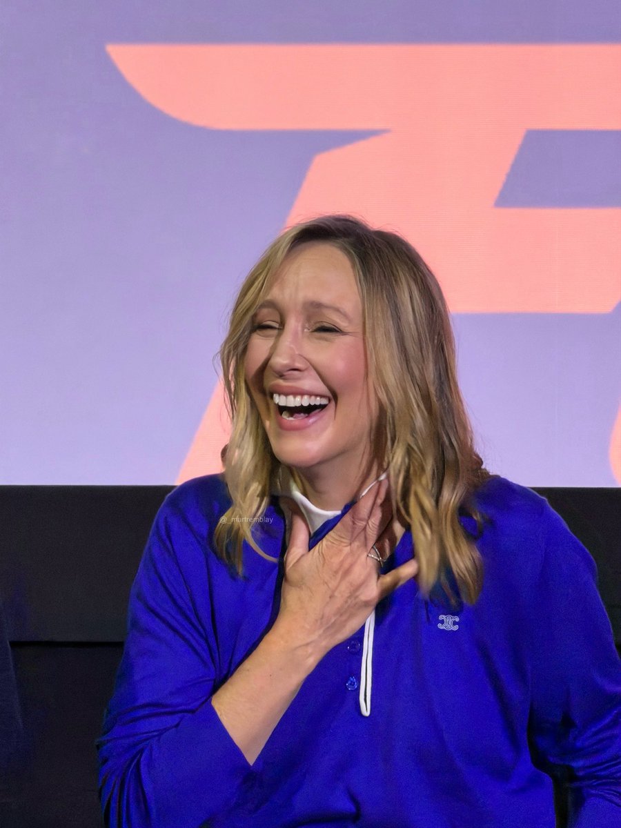 thinkervera's tweet photo. just wanted to say i love this girl so much https://t.co/9DpemiBwNW