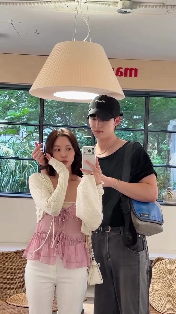 lezmoun's tweet photo. Cuteee 🥰🥰🥰 https://t.co/kxot4vw8Q9